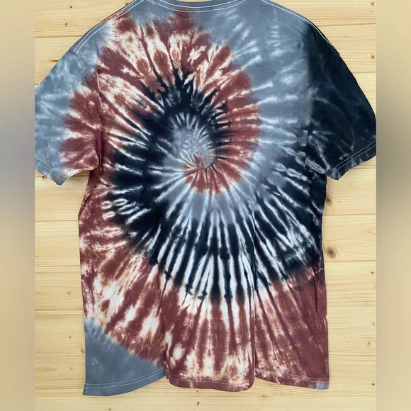 NEW | GILDAN Soft Style Tie Dye T-Shirt | Color: Black, Gray, Burgundy | Size: L - Picture 4 of 5